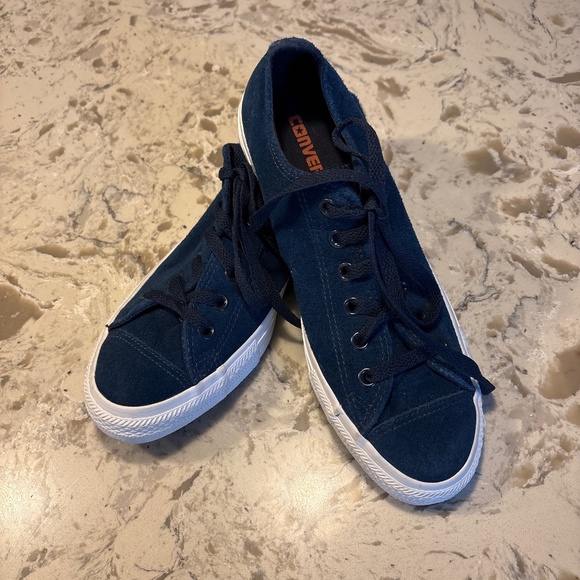 Converse Chuck Taylor Navy Blue Suede Sneakers Shoes W 9 M 7 - Picture 1 of 6